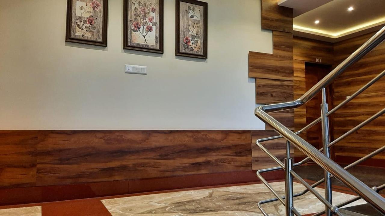 Hotel Royal City Siliguri Ngoại thất bức ảnh