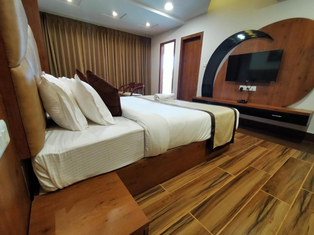 Hotel Royal City Siliguri Ngoại thất bức ảnh