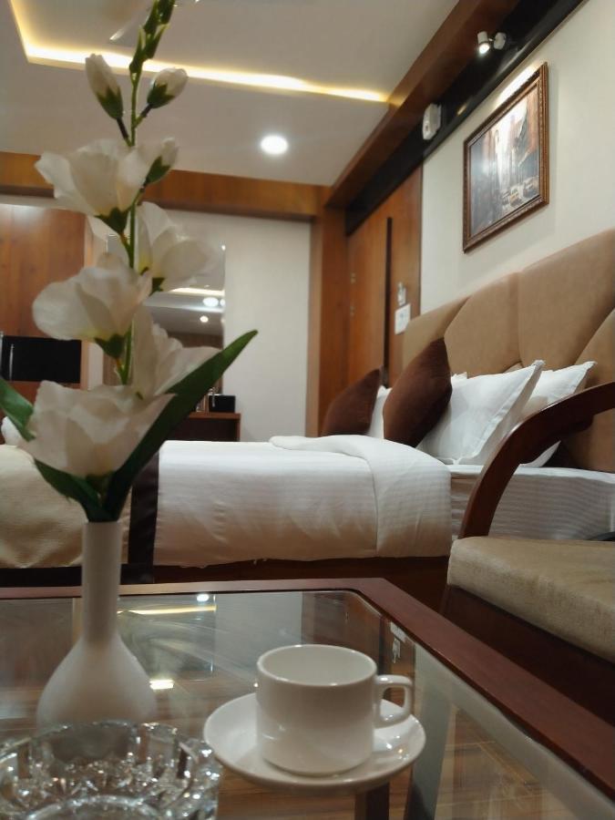 Hotel Royal City Siliguri Ngoại thất bức ảnh
