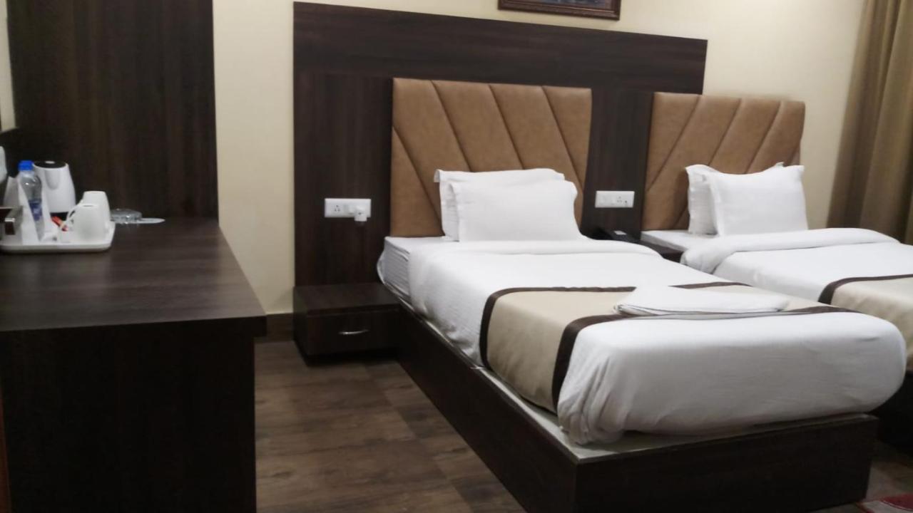 Hotel Royal City Siliguri Ngoại thất bức ảnh